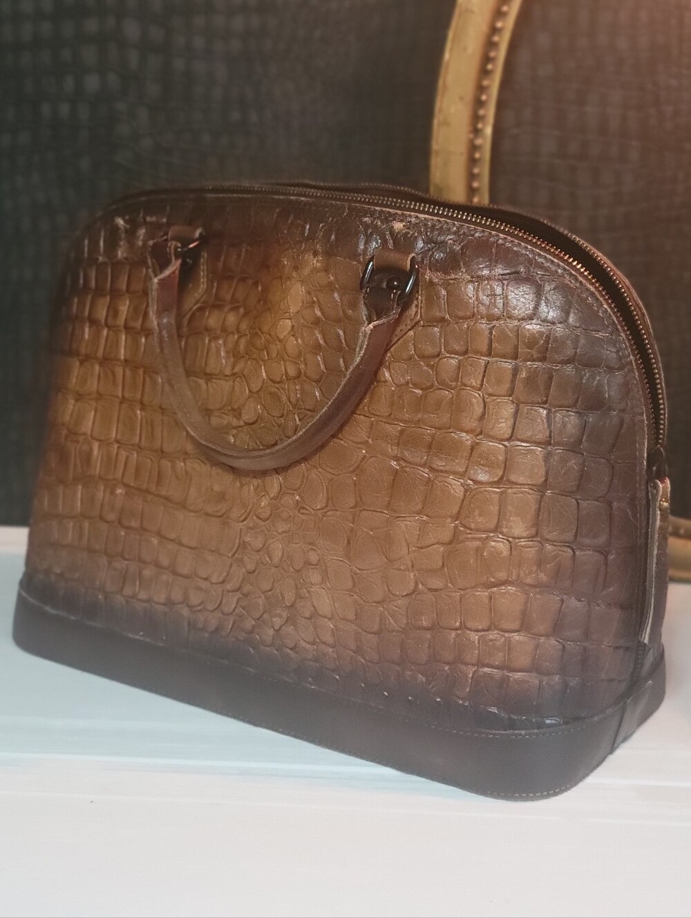 Civico 93 CROC stamped leather hand bag satchel ITALY GUC
